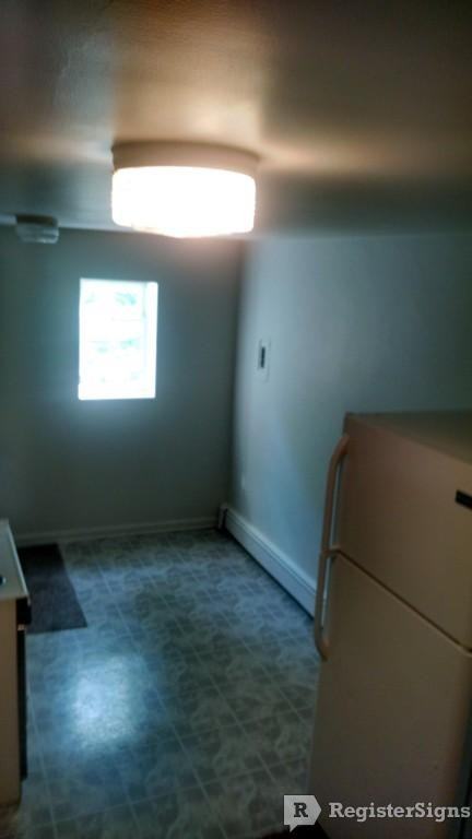 1039 Greenmeadow Rd - Photo 3 of 9