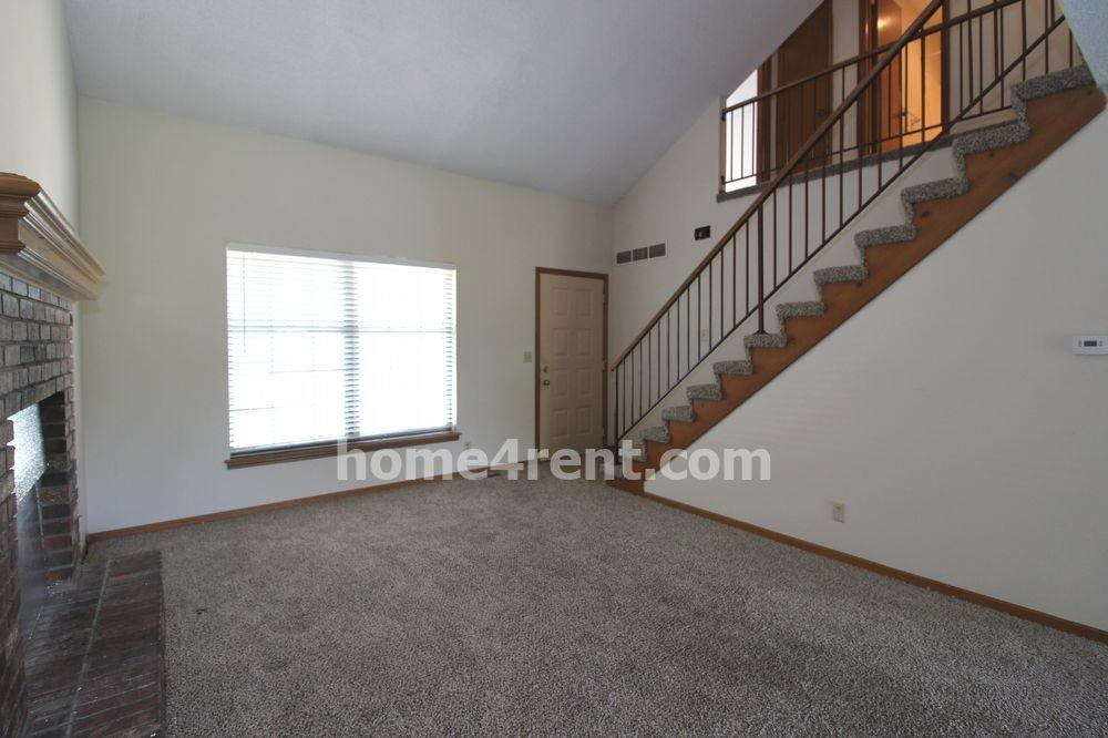 1364 N Mart-way Dr - Photo 2 of 13