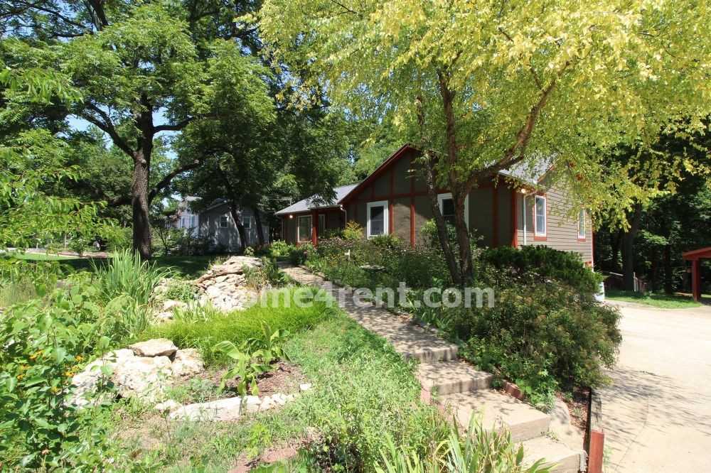 19001 Lowell Ave - Photo 2 of 21