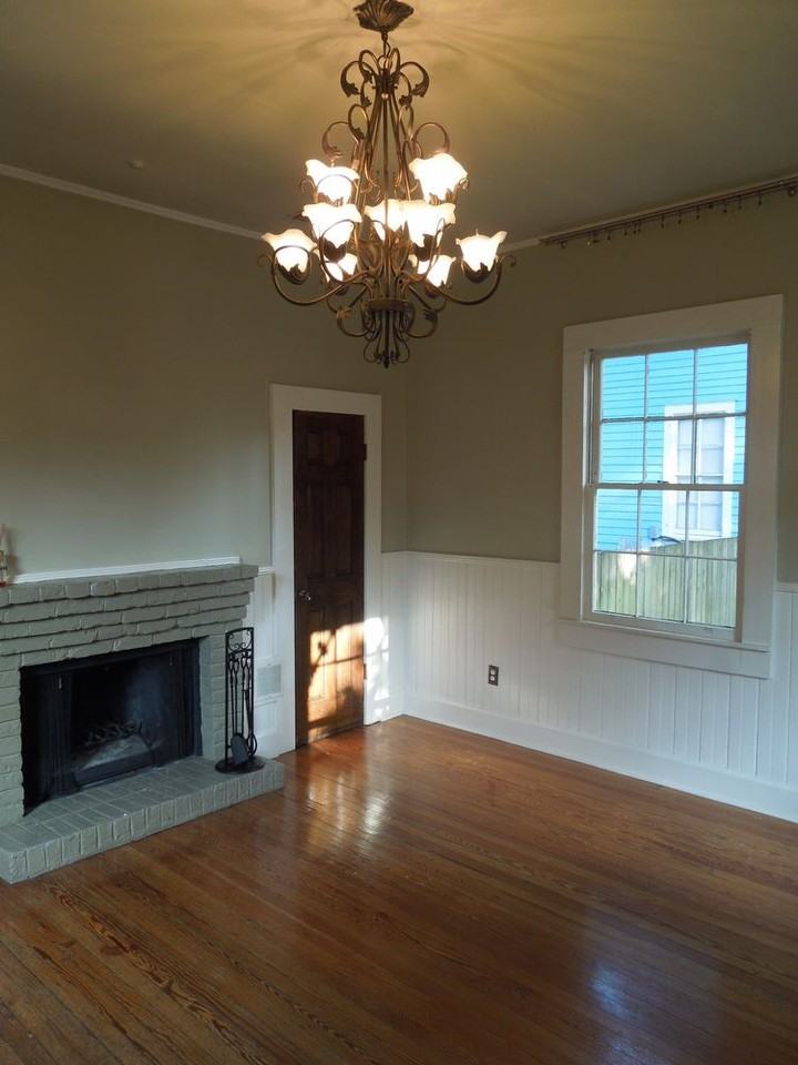 212 S Dearborn St - Photo 2 of 25