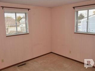 4046 Randell Rd - Photo 2 of 5