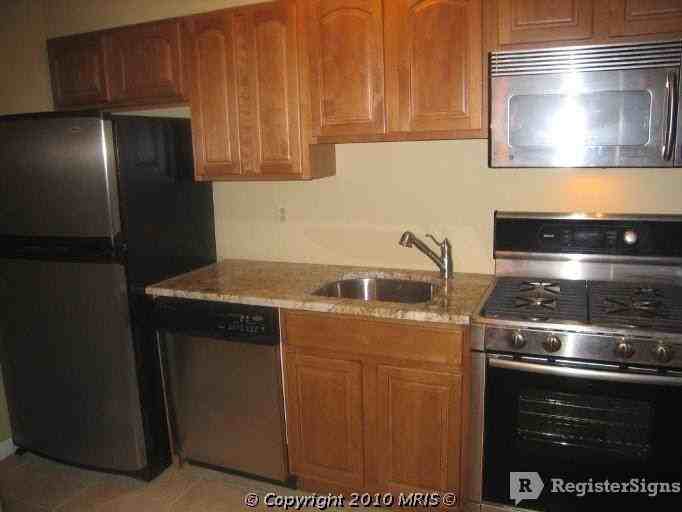 2412 Christian St - Photo 2 of 6