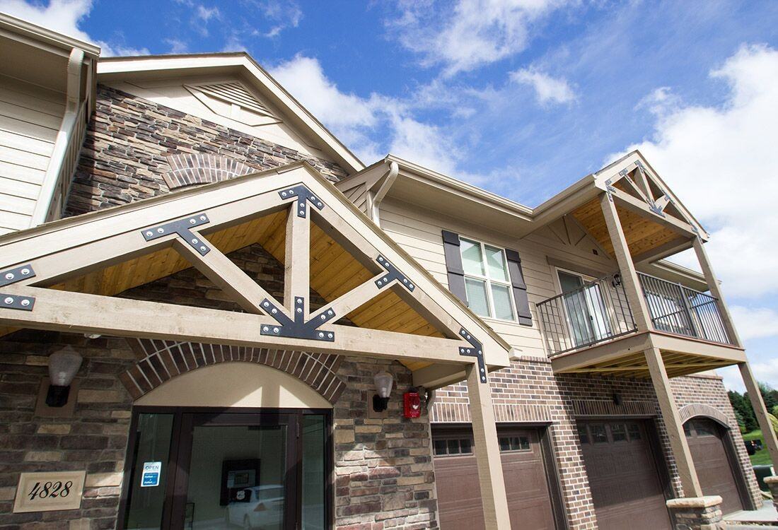 Chateau at Hillsborough - Photo 5 of 28