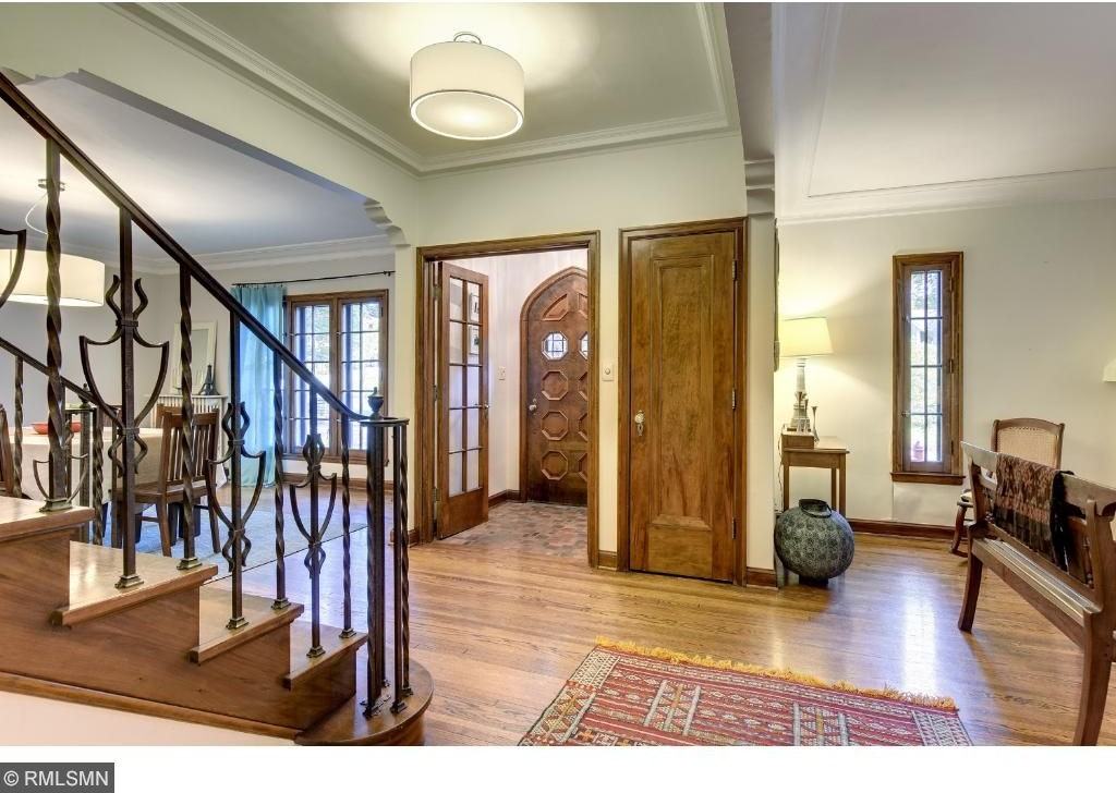 29 Forest Dale - Photo 3 of 24