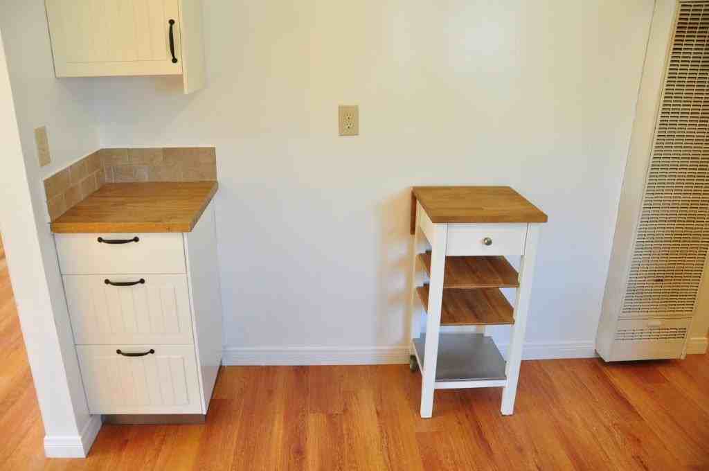 2608 Curtis Ave - Photo 2 of 33