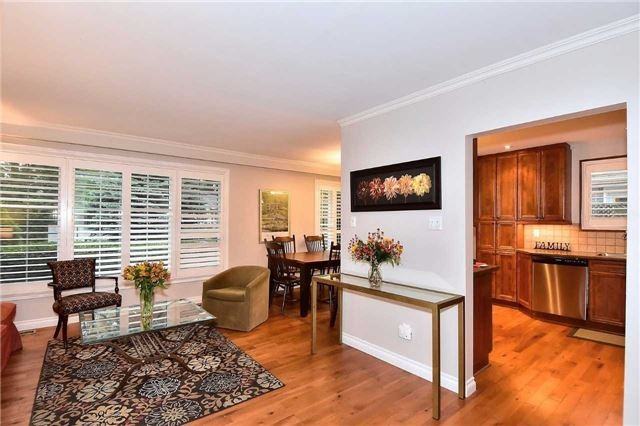 32 Kitimat Crescent - Photo 2 of 10