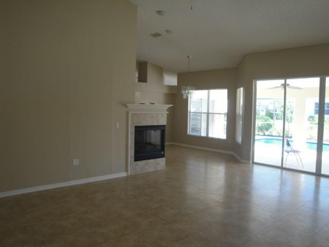 18526 Hidden Pines Way - Photo 3 of 34