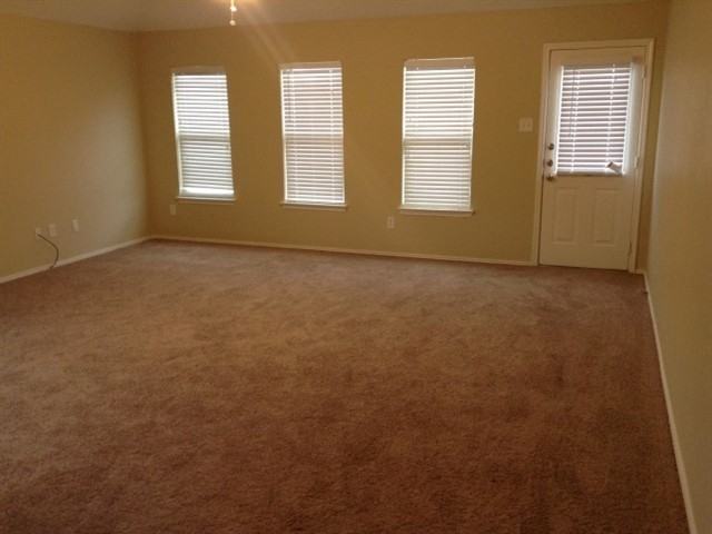 18206 Afton Hollow Ln - Photo 2 of 13