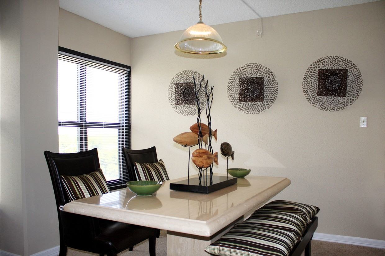 Towers at Clear Lake - Photo 2 of 32