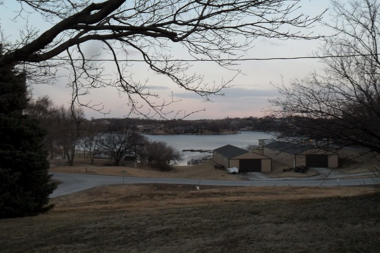 9416 Eagle Ct - Photo 2 of 13