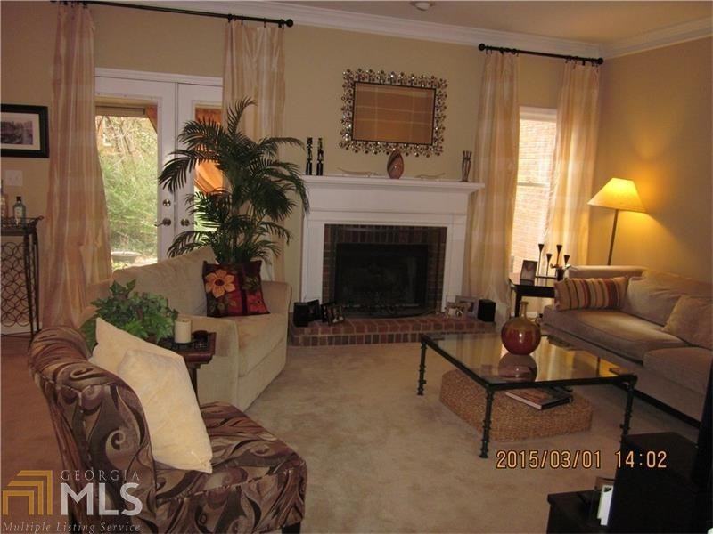 1005 Saddle Hill - Photo 3 of 11