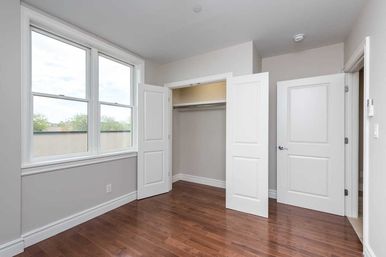 439 Knickerbocker Avenue #16QT