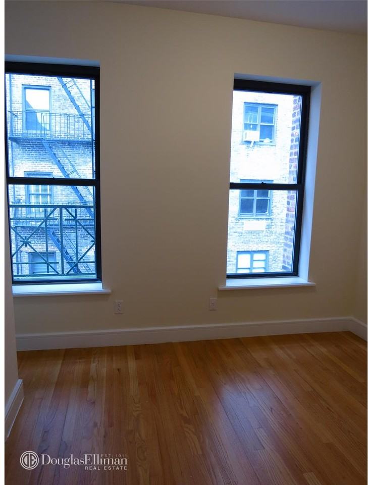 East 80th St & 2nd #6D - Photo 3 of 7