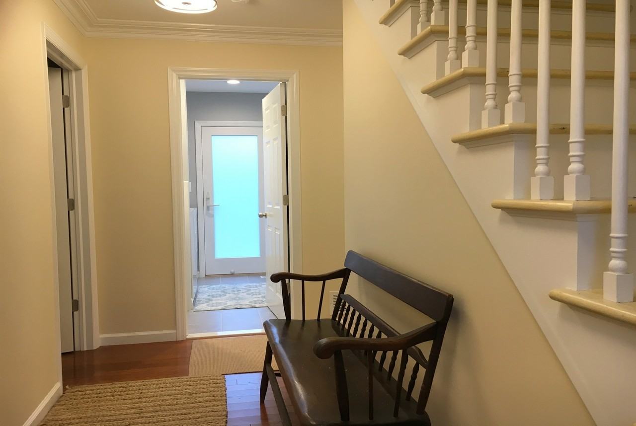 715 Willow Terrace Ln - Photo 2 of 12