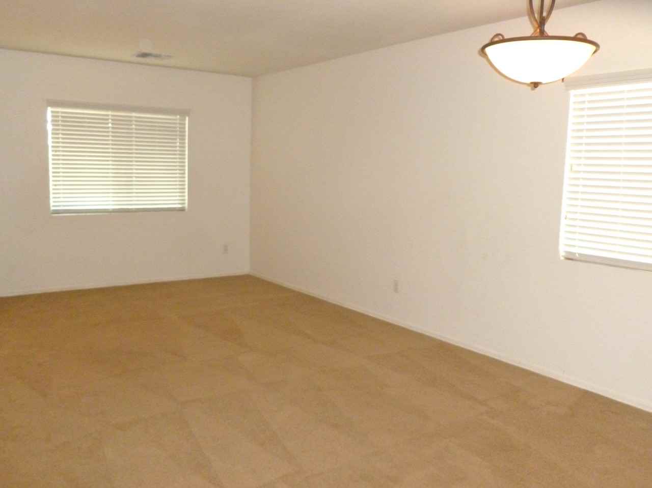 28173 N Superior Rd - Photo 3 of 7