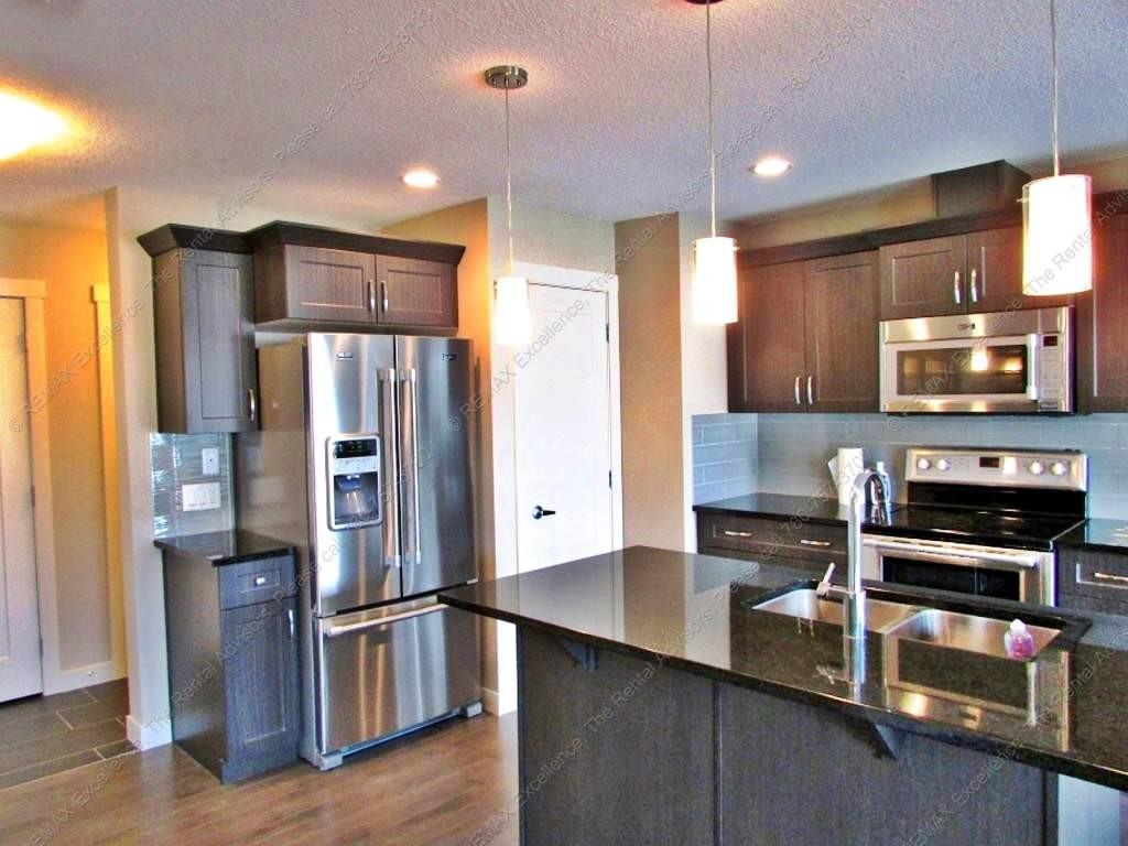 11 Augustine Crescent - Photo 3 of 18