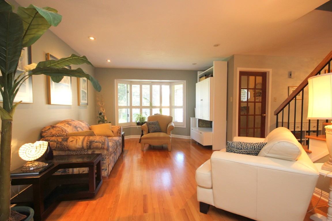 56 Rastila Crescent - Photo 2 of 12