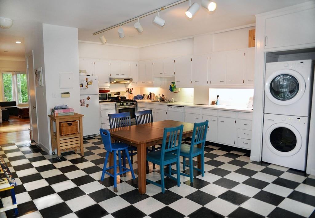 44 Winslow St #A - Photo 3 of 14