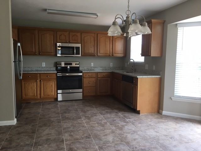 206 Silica Dr - Photo 3 of 6