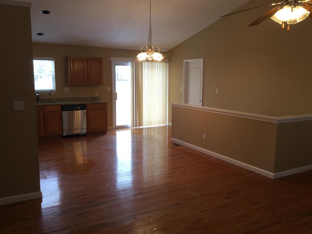 1 Clifden Dr - Photo 3 of 13