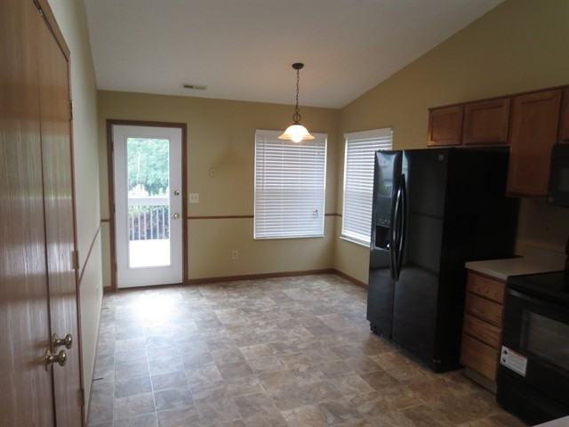 1856 Kingscreek Ct - Photo 3 of 14