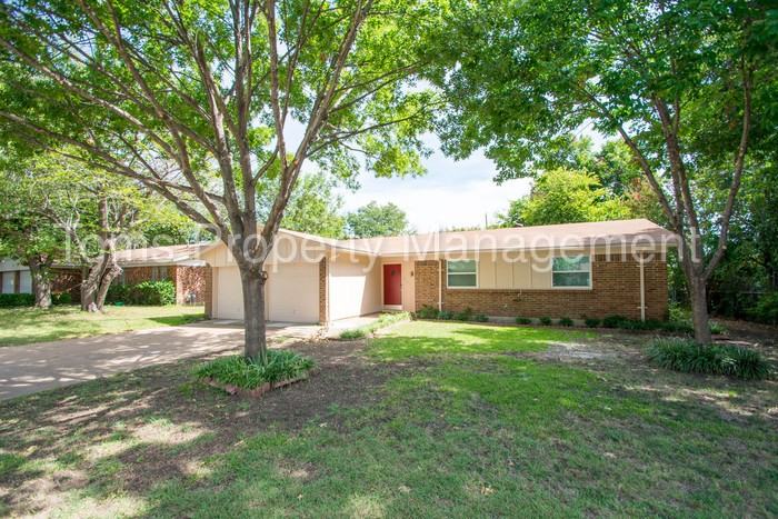 2458 Denbury Dr - Photo 2 of 20