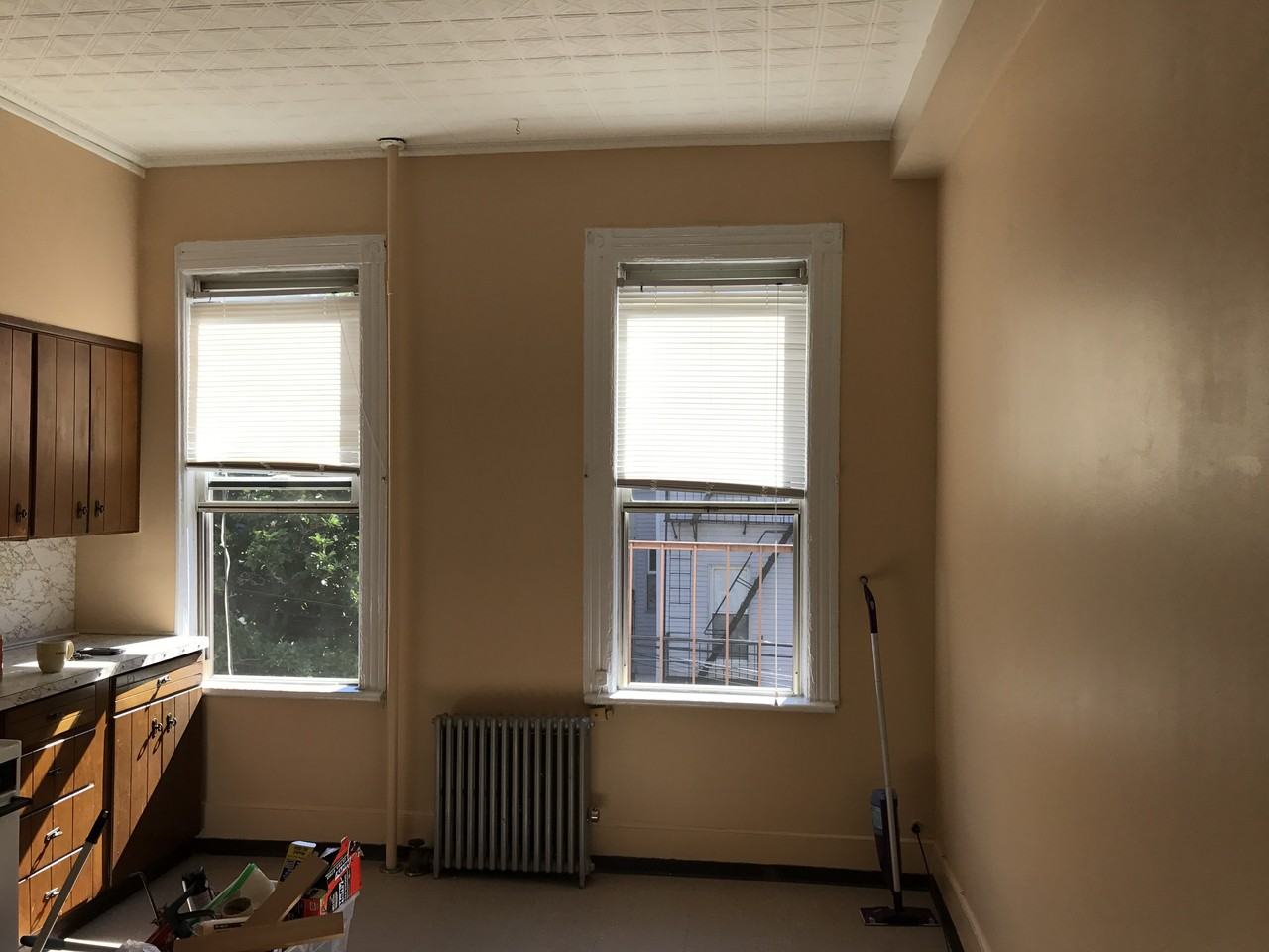 176 russell #2L - Photo 3 of 6