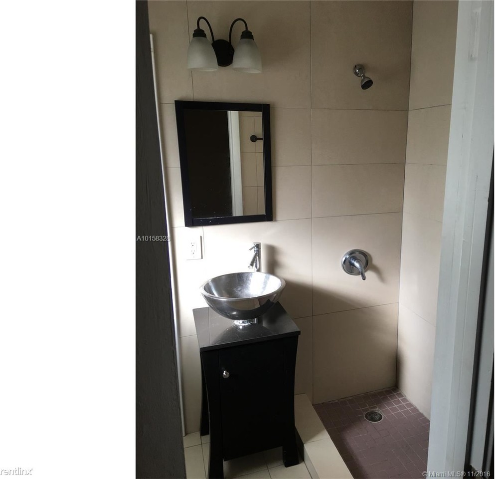 315 Majorca Ave - Photo 3 of 8