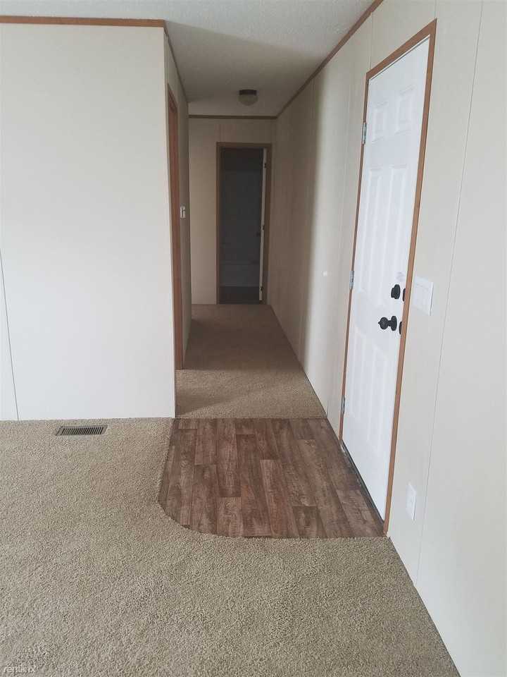 971 Marion Pl - Photo 2 of 13