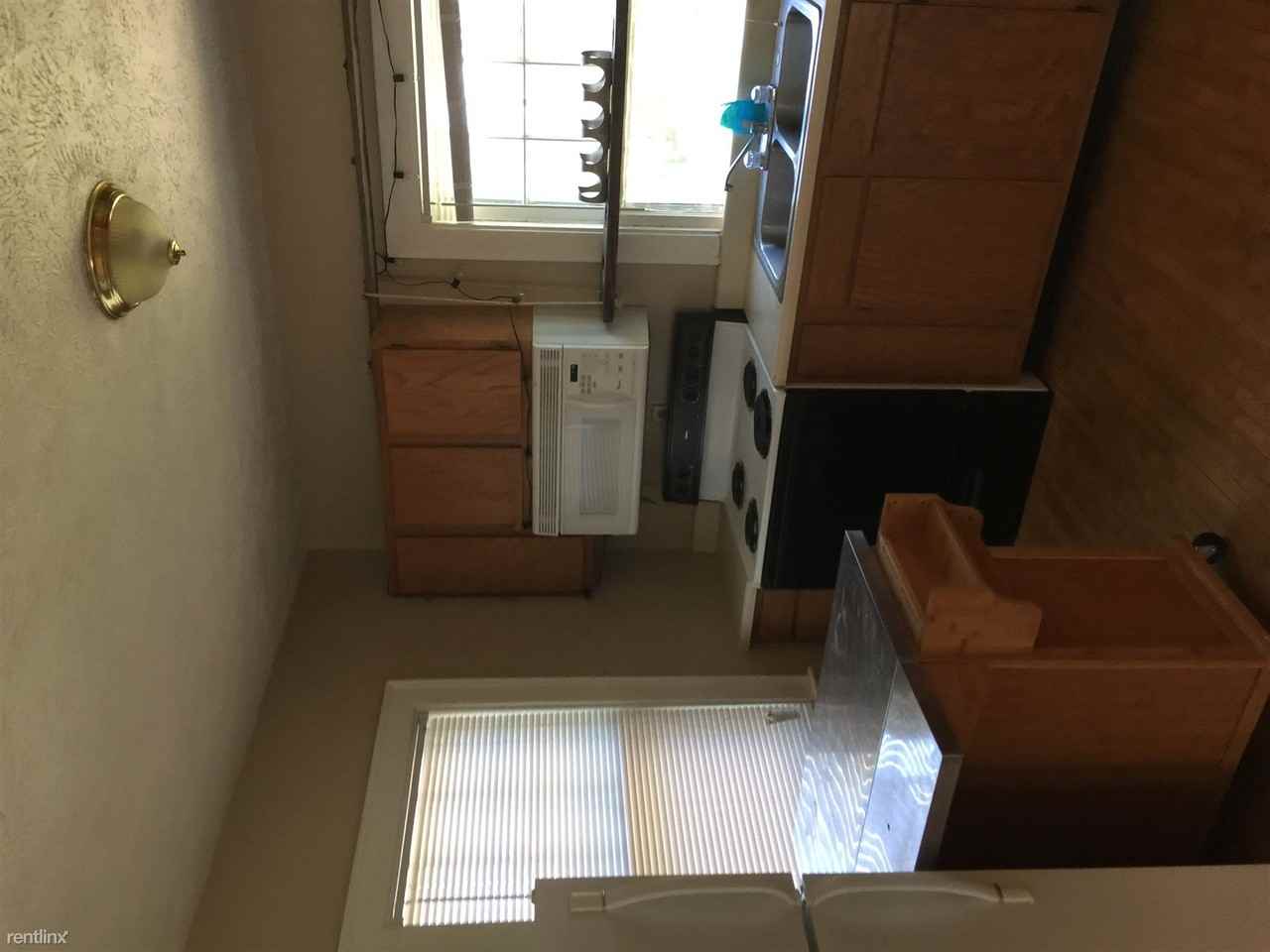 530 Douglas Ave - Photo 3 of 6