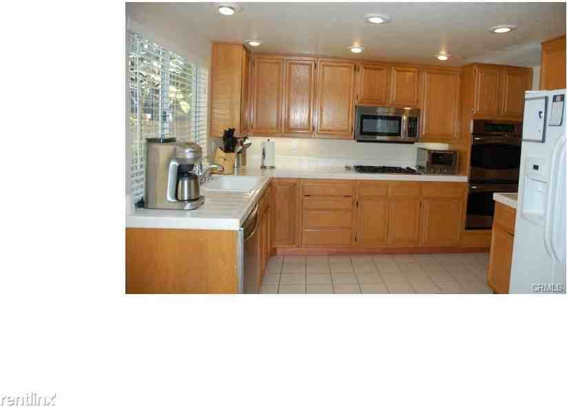 25046 Whitespring - Photo 3 of 17