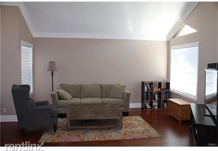 21045 Winchester Dr - Photo 2 of 29