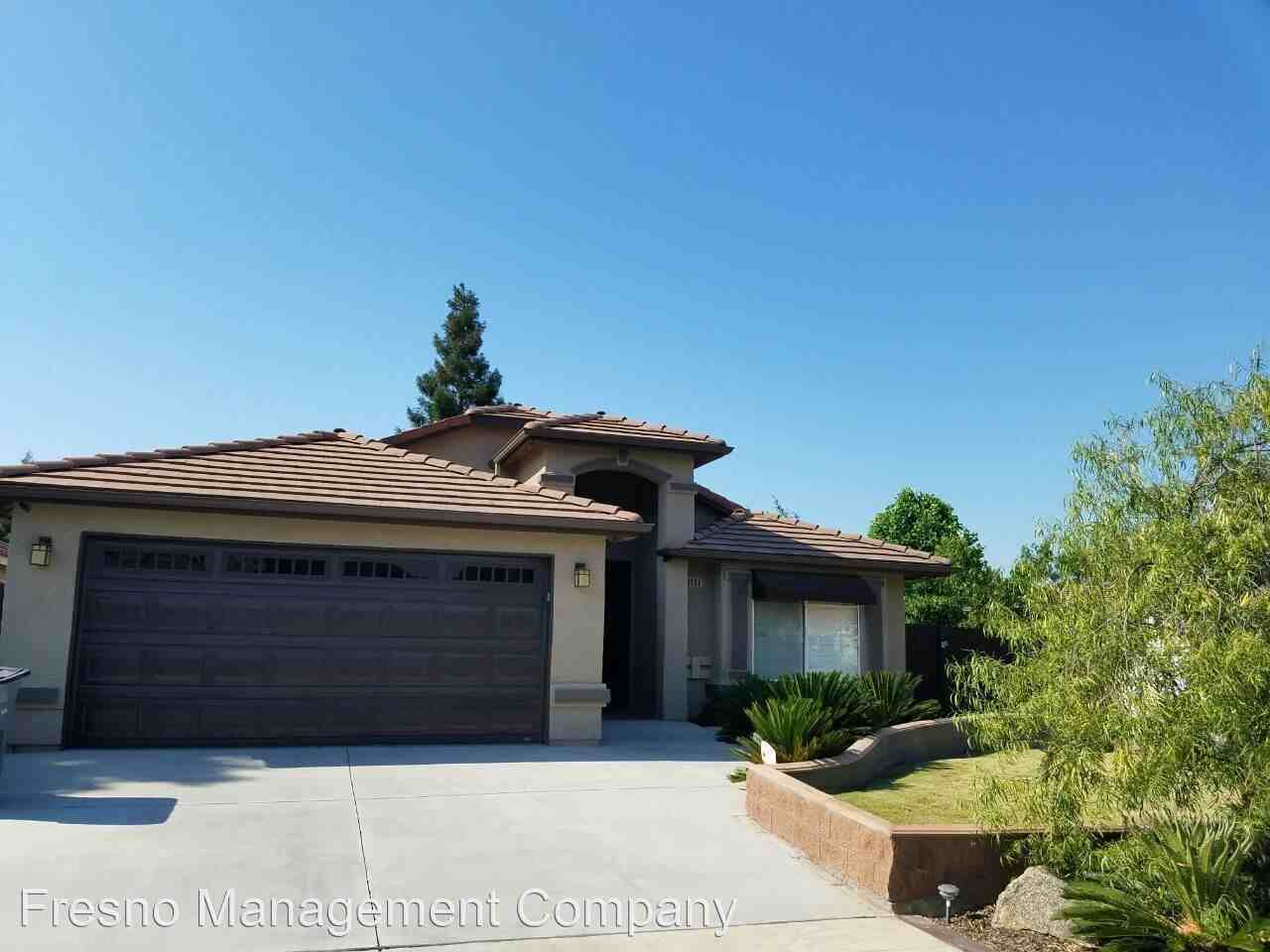 1731 E Chennault Ave, Fresno, CA 93720 3 Bedroom Apartment for Rent