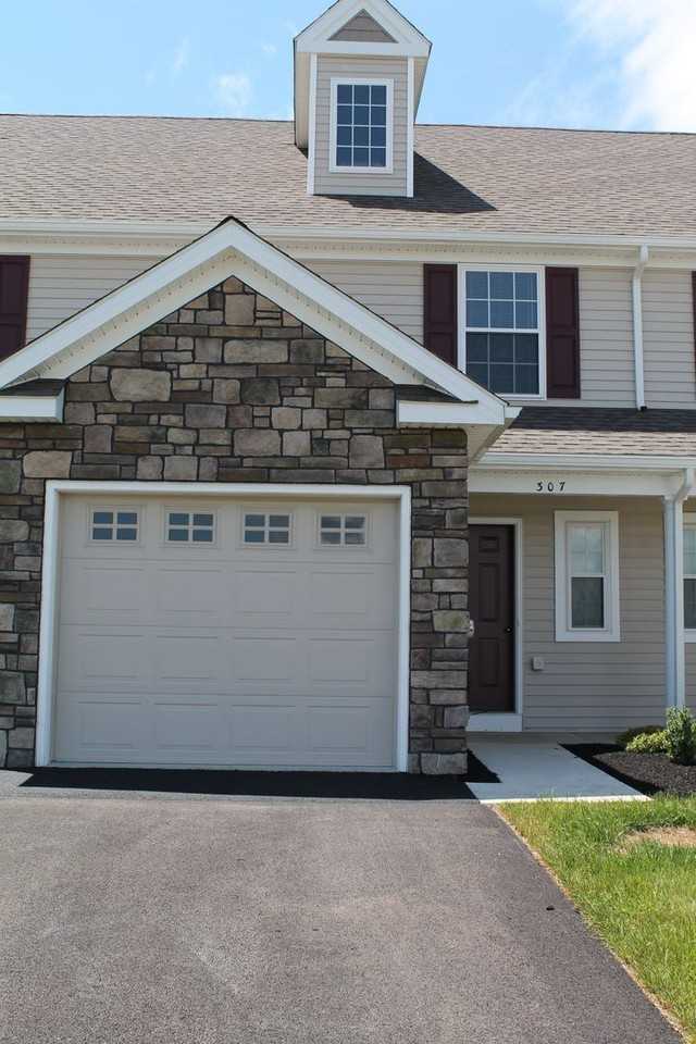 LAKESIDE CROSSING (3 UNITS VARIOUS ADDRESSES) Apartments Lakeside