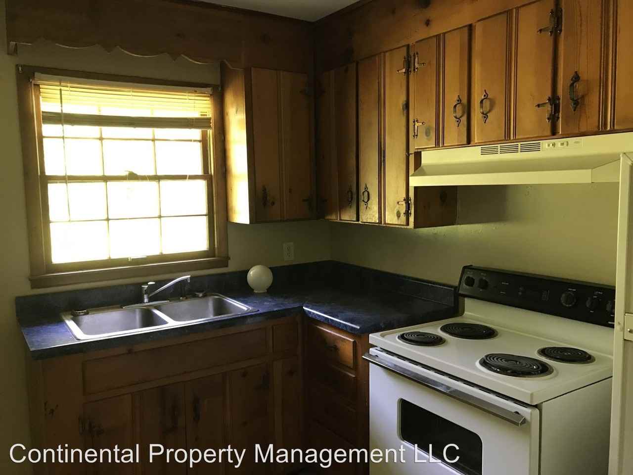 527 Donald Ave - Photo 3 of 4