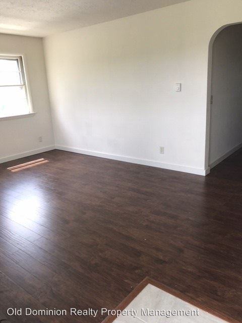 25 Main St - Photo 2 of 6