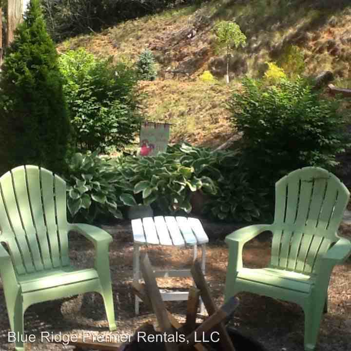 147 Crestline Dr - Photo 3 of 11