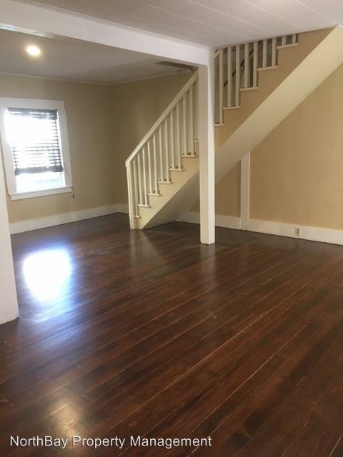 741 North St - Photo 2 of 18