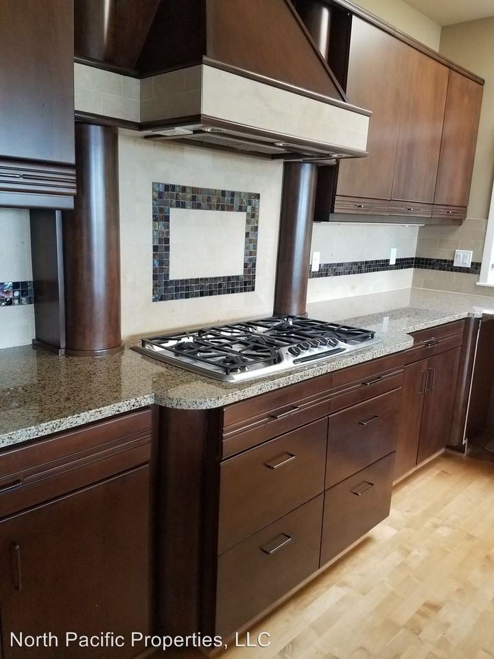 9507 Forest Dell Dr - Photo 3 of 10