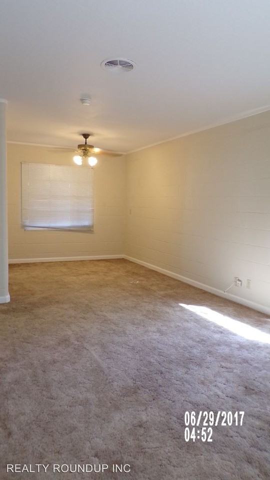 5100 Valletta Way - Photo 3 of 15