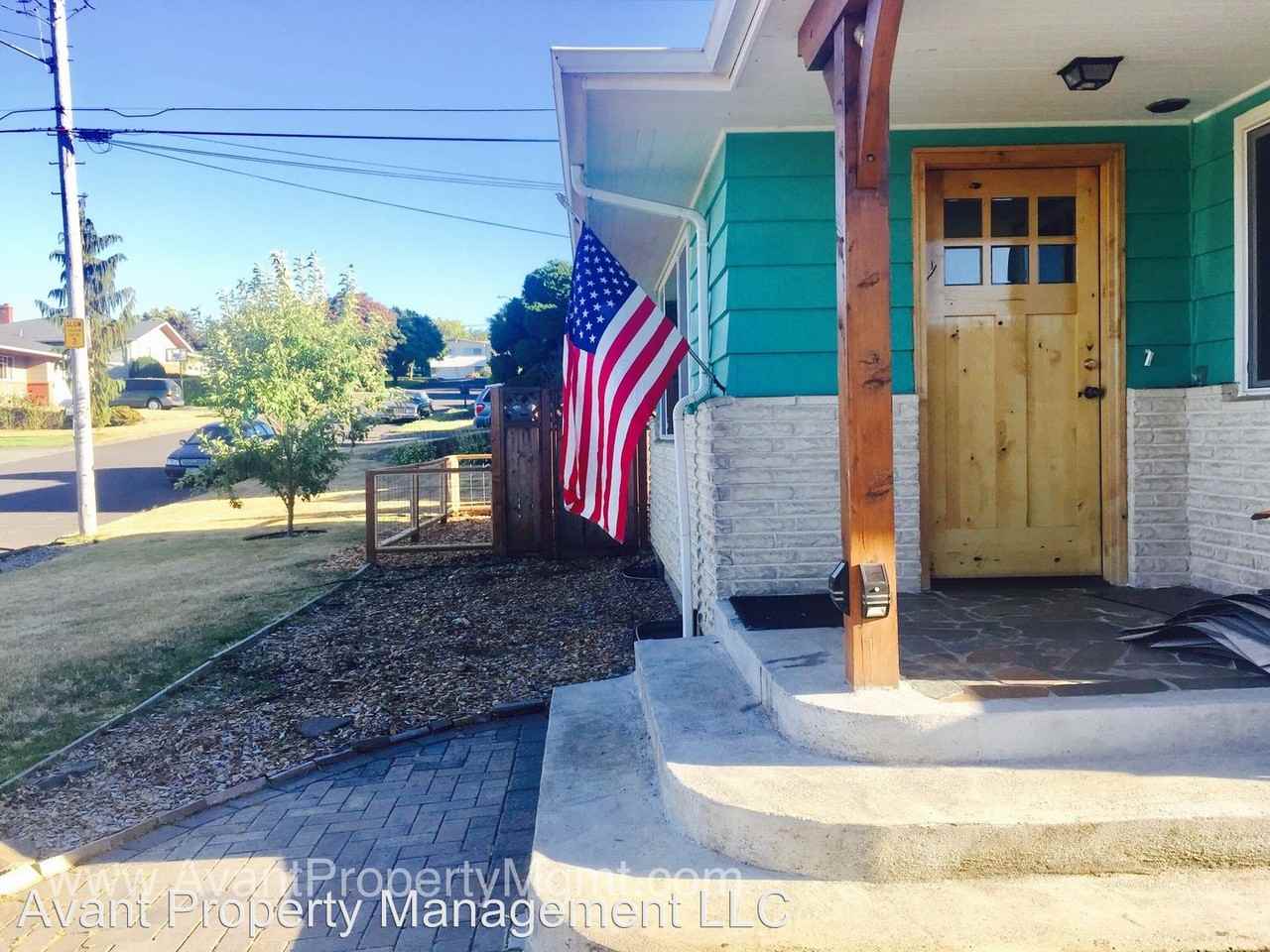 3621 NE 125th Ave - Photo 2 of 25