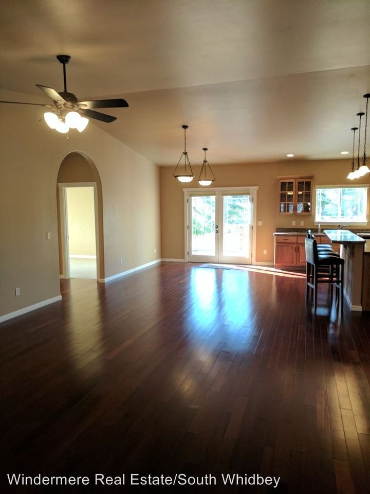 1261 Dunlap Dr - Photo 3 of 22