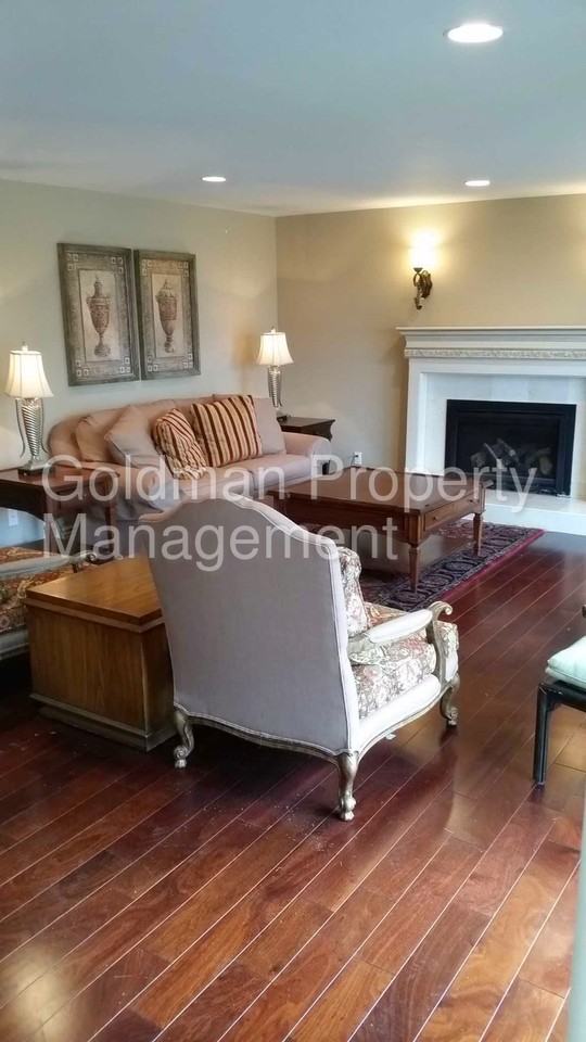 148 Carmel Riviera Dr - Photo 2 of 13