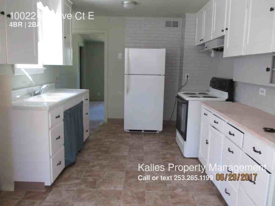 10022 9th Ave Ct E - Photo 3 of 14