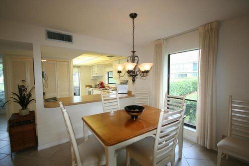 7587 Kittiwake Ct #B - Photo 2 of 4