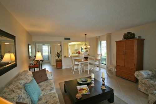 7587 Kittiwake Ct #B - Photo 3 of 4