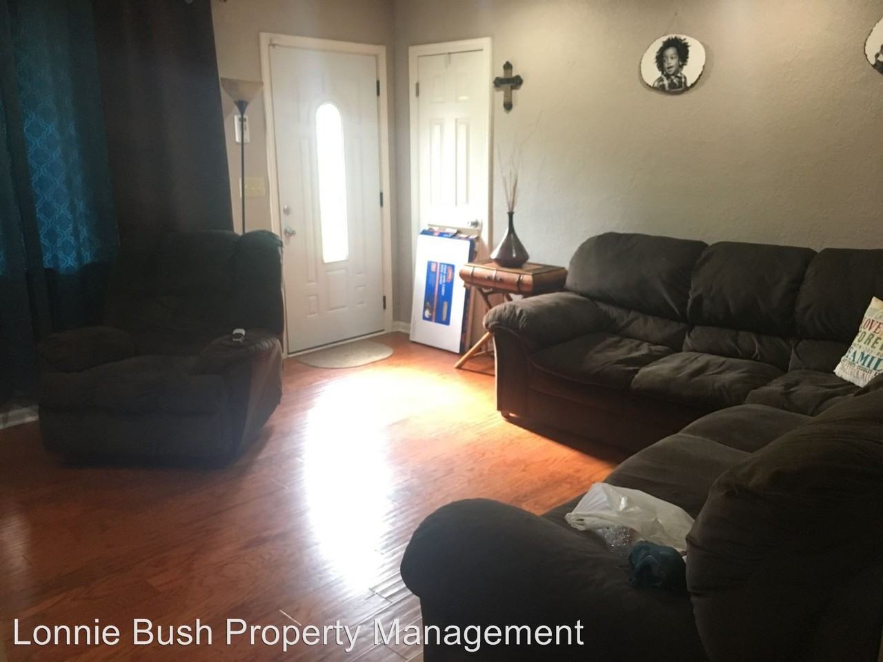 326 W McGinnis Cir - Photo 3 of 8