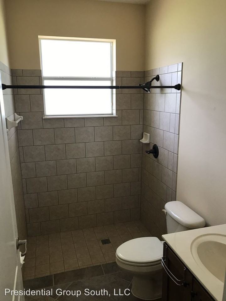 34228 Madiera Ln - Photo 3 of 21