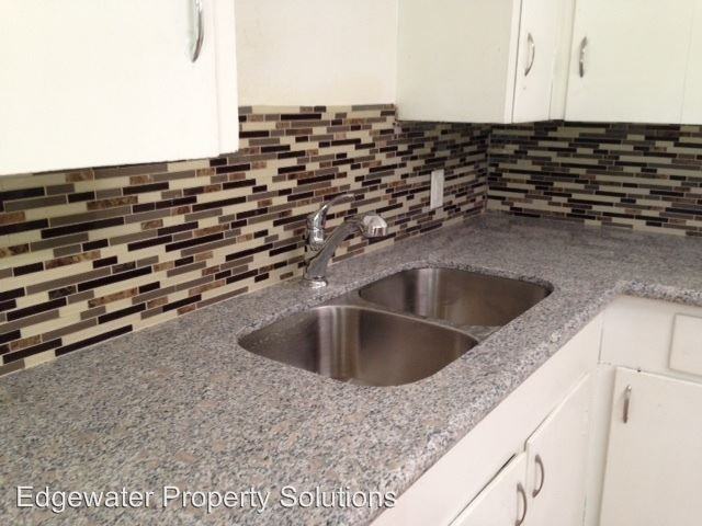 1916 Main St - Photo 2 of 6