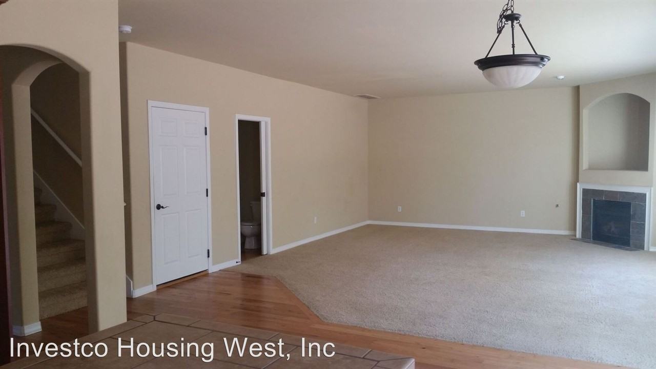 19401 200th St Ct E - Photo 3 of 6